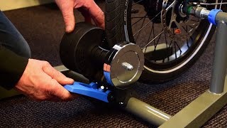 Instructievideo  Het instellen van en aankoppelen aan de Tacx Blue Twistfietstrainer [upl. by Pablo]