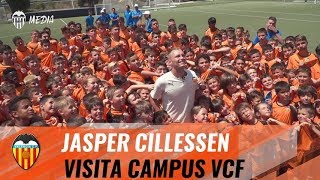 CILLESSEN SE SOMETE AL INTERROGATORIO MÁS DIVERTIDO POR LOS NIÑOS DEL CAMPUS DEL VALENCIA CF [upl. by Nyladnewg402]