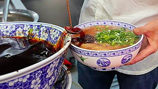 Beijing Street Food  Lanzhou Beef Hand Pulled Noodles [upl. by Kono933]