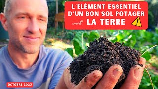 Comment améliorer sa terre de potager  La terre végétale [upl. by Ahsitil]