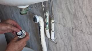 افضل طريقه لتسليك بالوعة حوض غسيل الوجه  Déboucher un siphon bouché lavabo [upl. by Katharyn]