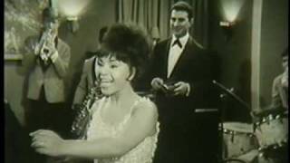 Elza Soares  O Neguinho e a Senhorinha Clipe  1965 [upl. by Jackelyn]