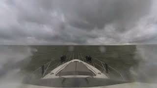 Galeon 440 Fly windkracht 6 op het ijsselmeer [upl. by Swiercz508]