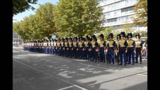 Dutch regimental march Guards Regiment Grenadiers and Rifles [upl. by Assenaj]