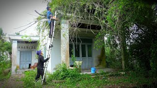 The Tree Cutter ran away when he discovered something inside the abandoned house [upl. by Tima431]