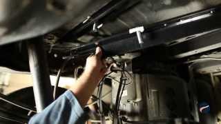 Installing a Gooseneck Hitch BULLDOG® Underbed 947048 on a 2011 Ford F250 SD [upl. by Beret]