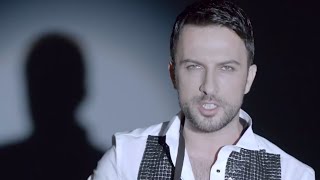 TARKAN feat OZAN ÇOLAKOĞLU  Aşk Gitti Bizden Official Video  Lyrics [upl. by Llerdnod532]