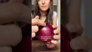 HOW YOU CUT AN ONION MATTERS ​⁠cookingforpeanuts With or against the grain This is for all onion [upl. by Puritan]