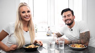 KYCKLINGKÖTTBULLAR MED NUDELWOK amp MUKBANG MED JULIA FRANZÈN FRÅN ROBINSON  EATLIKESMAIL [upl. by Marl]