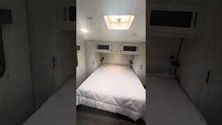 UNDER 7500lbs Affordable HalfTon Towable Couples Fifth Wheel RV Review  KZ Sportsmen 231RK [upl. by Vera]