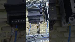 PLC 4 pratico St 200 CPU 222 marcia Arresto motore asincrono trifase [upl. by Hollerman345]