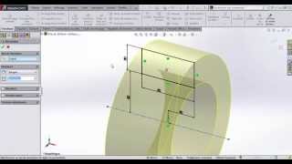 SolidWorks Tutorial 2  Bossage et Enlèvement de Matière par Révolution Débutant [upl. by Yole]