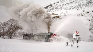 Dampfbahn Furka Bergstrecke mit der Dampfschneeschleuder R12 Steam Train Rotary Snow Plow [upl. by Sset]