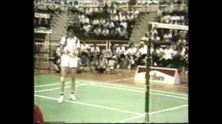 1988 Uber Cup badminton SFHan Ai Ping 韩爱萍 vs Susi Susanti [upl. by Anderson]