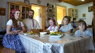 How Russian Families Live in the North of Russia With Subtitles Life in Russia Nowadays [upl. by Blithe]