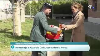 Homenaje al Guardia Civil José Antonio Pérez atropellado en Barbastro [upl. by Repsihw]