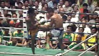 Lethwei  Tway Ma Shaung VS Thet Ti Aung Part 2 [upl. by Girish]