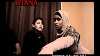 PENUNGGU ISTANA  Official Trailer  Dipawagam 21 APRIL 2011 [upl. by Leahpar]