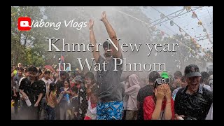 Khmer New Year in Wat Phnom [upl. by Beulah]