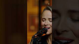 Gemma Hayes  High amp Low  Live on Fanning At Whelans [upl. by Noirad]