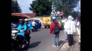 ngeri 😱😱 tawuran stm bhizer vs sasmita di back2an di jalan baskara ck [upl. by Laefar780]