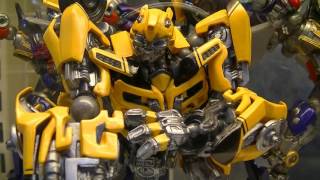 Legacy of Revoltech  Transformers  Bumblebee Optimus Prime トランスフォーマー Kaiyodo Hobby Lobby Akiba [upl. by Aleunamme603]