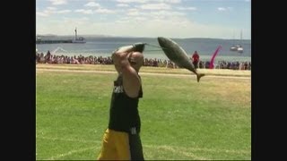 Man vs Fish  Tuna Tossed 30m at Tunarama 2013 [upl. by Madelle656]