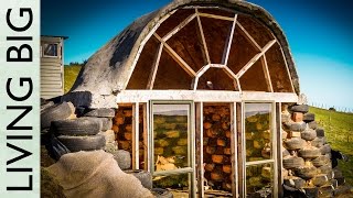 Extraordinary Micro Earthship in New Zealand [upl. by Sheena]