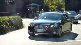 皇居で天皇皇后両陛下の御料車列に遭遇 燃料電池車「MIRAI」も車列に Emperor Motorcade and a guarded Police car at Tokyo [upl. by Auoz]