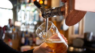 Melbourne pubs charge 16 for a pint of beer as costofliving pressures worsen [upl. by Aseneg]