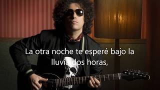 Andrés Calamaro  Mil horas LETRA [upl. by Fortin756]