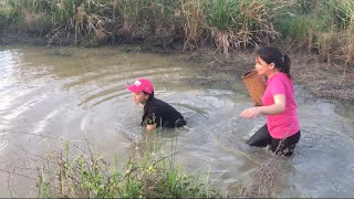 Kedeq dan Attyn ikut kerbau mandi😂  Sumandak Kampung [upl. by Nnil]