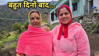 मैं और प्रीति गए जेठो जी के घर पर  Pahadi Lifestyle Vlog  Priyanka Yogi Tiwari [upl. by Marv]