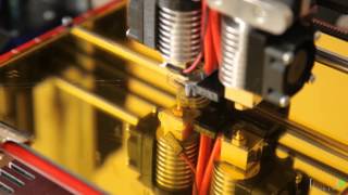 Building a RepRap 3D Printer Tutorial Layer Shift  packtpubcom [upl. by Rehpetsirhc]