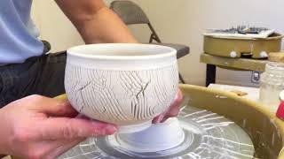 296 Making Sodium Silicate Texture TeabowlChawan with HsinChuen Lin 林新春 岩花瓷茶碗示範 [upl. by Anniroc]