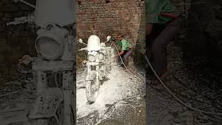 fogging foam wash ने डमाल बचा दिया 🏍️🏍️ music bikemechanic मैकेनिकल shorts [upl. by Retloc94]