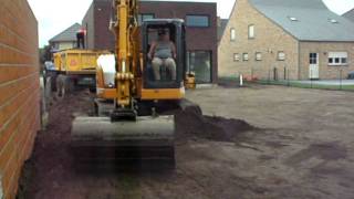 Nivelleren met CASE CX75srAVI [upl. by Pain]