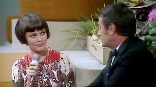 Mireille Mathieu  Interview Podium 70 27061970 [upl. by Dahraf]