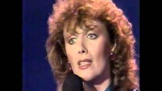 Maureen McGovern  Vocal Acrobatics On Stage At Wolf Trap 1988 [upl. by Gordan]