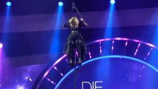 Helene Fischer Show 2013  Thriller  mit Akrobatik  Berlin Velodrom  10122013 [upl. by Buell219]