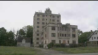 Vacant Parkway Tower to be demolished in Youngstown [upl. by Hertha]