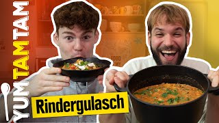 Rindergulasch mit Paprika amp Kartoffeln I GulaschRezept mit Sauerkraut [upl. by Ruscio]