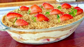 POSTRE DE FRESAS CON CREMA Y GALLETASpostre fácil y rápido [upl. by Annirac]