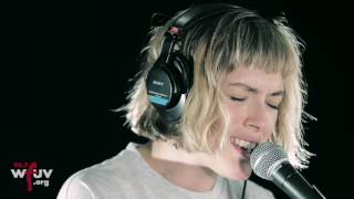 Gwenno  quotCalon Peiriantquot Live at WFUV [upl. by Croix873]