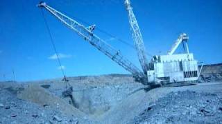 P amp H 9020 Dragline [upl. by Mindi200]