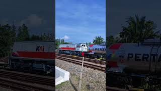 Kereta apai bawa tangki pertamina [upl. by Eitteb985]