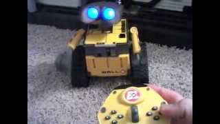 Disney Pixar Thinkway U command WallE toy robot review [upl. by Ettennal]