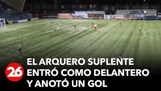 Es arquero suplente entró como delantero y anotó un gol digno del premio Puskás [upl. by Ailadgim518]