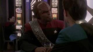 DS9 Worf and Jadzia discuss Klingon Opera Looking for parMach in All the Wrong Places [upl. by Lezned]