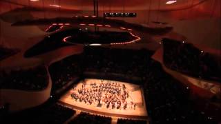 Ludwig van Beethoven Symphony No 5 Gustavo Dudamel HD [upl. by Uahsoj566]